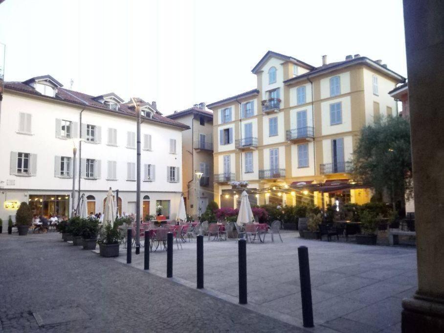 Piazza San Rocco Suite Art Вербания Экстерьер фото