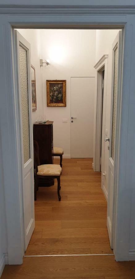 Piazza San Rocco Suite Art Вербания Экстерьер фото